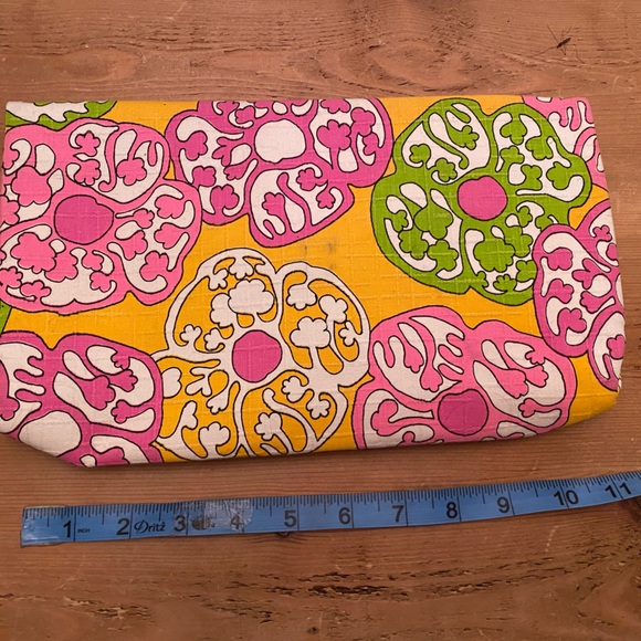 Vintage Flower Power Clutch - Picture 5 of 6